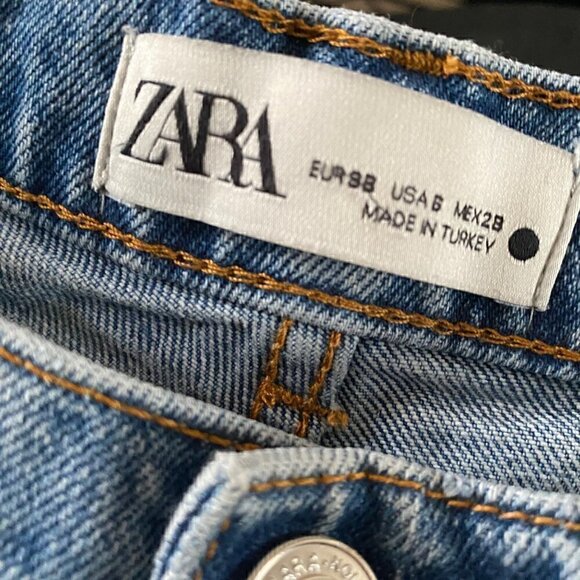 Zara The High Waist kick jeans size 6 blue distressed - Picture 9 of 9